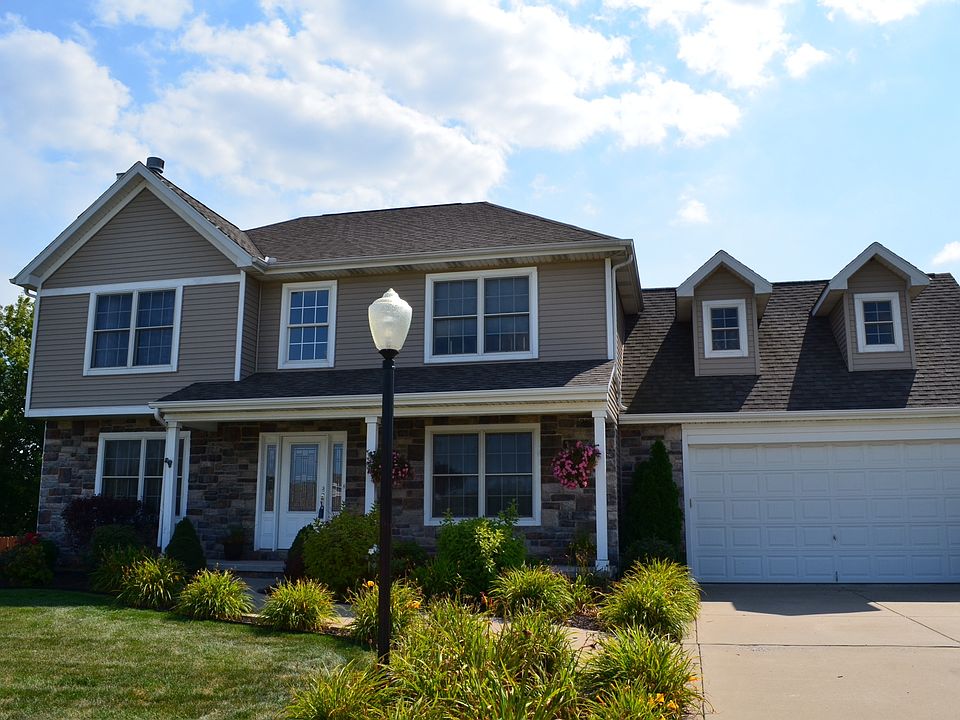 Gorgeous 2 story home