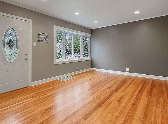 3rd image of 5421 Kimball Pl