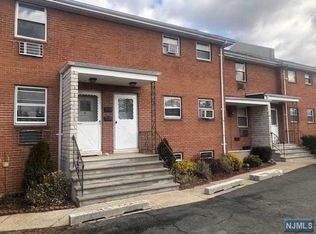 392 S Washington Ave APT G, Bergenfield, NJ 07621