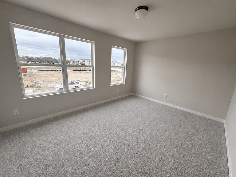 Upstairs Bedroom #6