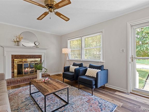 4th image of 9404 Alameda Ave