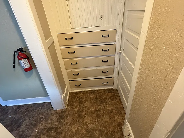 2916 Roosevelt St #2 — Photo 8