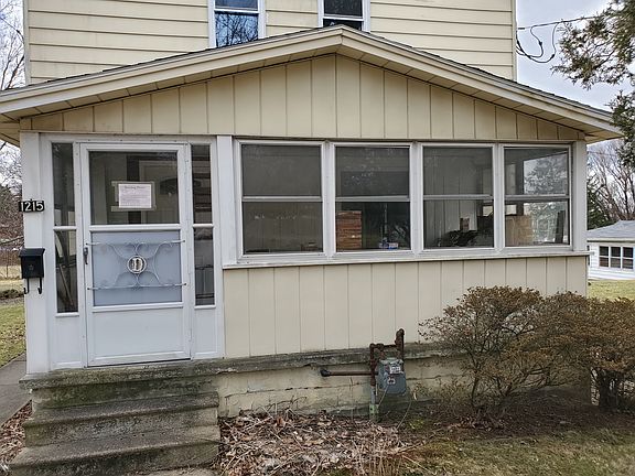 4th image of 1215 South St