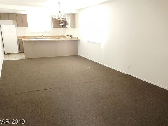 4th image of 4718 W Twain Ave