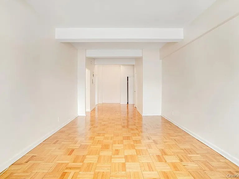 411 Bronx River Rd #9A — Photo 4
