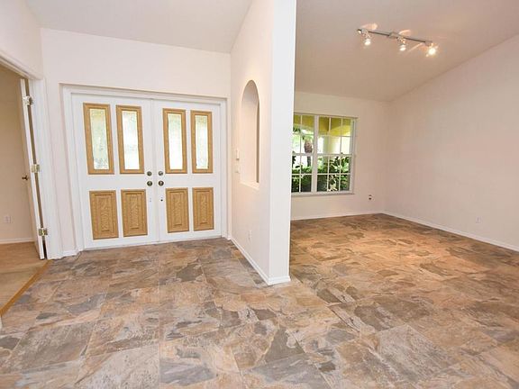 2nd image of 1890 SW Autumnwood Way