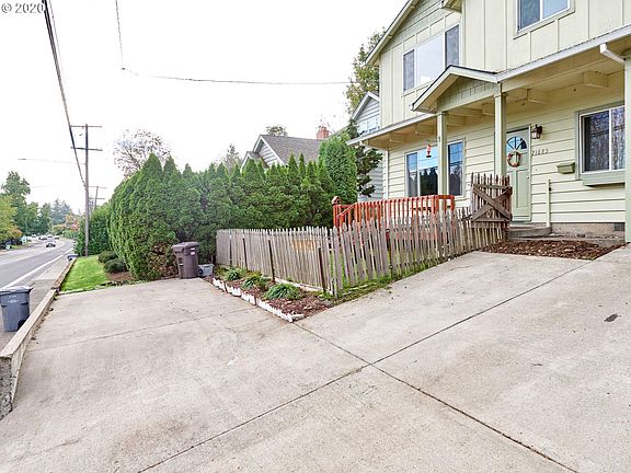 4th image of 21685 Willamette Dr