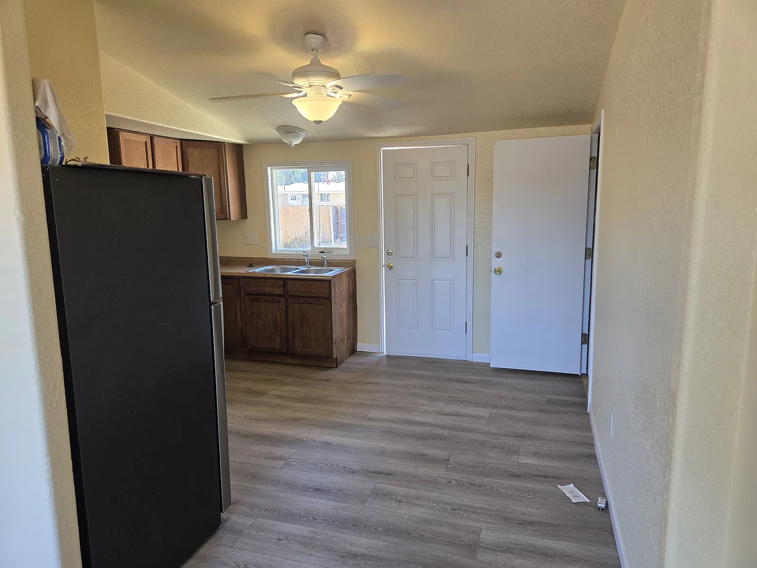 2 bed, 800 sqft, $1,750 — Photo 3