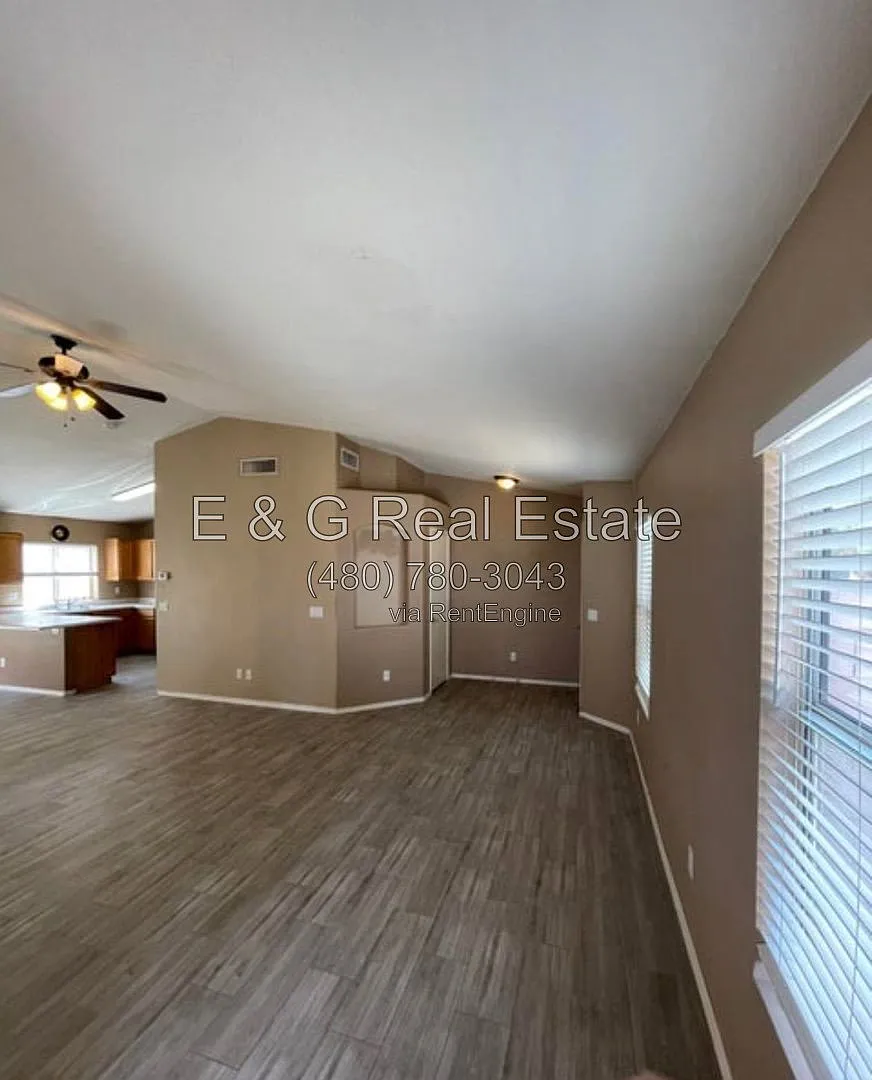 4 bed, 2.0 bath, 1536 sqft, $2,195 — Photo 4