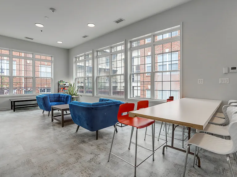 1320 N Wayne St — Photo 39