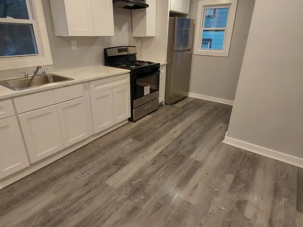 122 Garden St Floor 2, Poughkeepsie, NY 12601