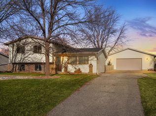 219 Neitzel Dr, Holmen, WI 54636