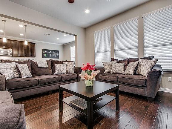 5th image of 1300 Canopy Creek Way