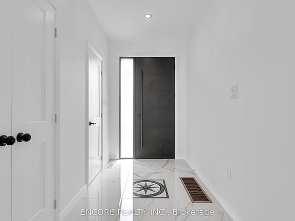 3rd image of 36 Regent St