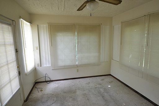 3rd image of 1012 Matthews Dr