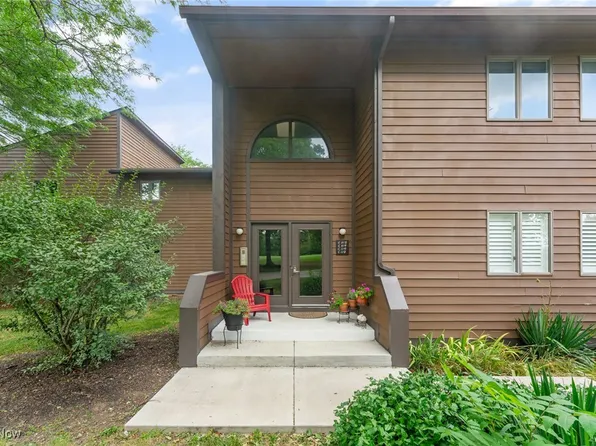 1175 Calla Rd E #C215, Youngstown, OH 44514