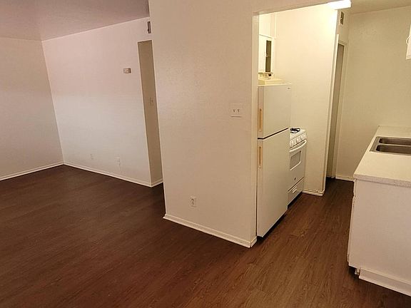 2nd image of 307 E 31st St APT 109