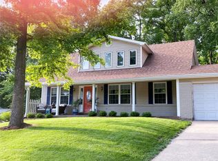 301 Morewood Dr, Ballwin, MO