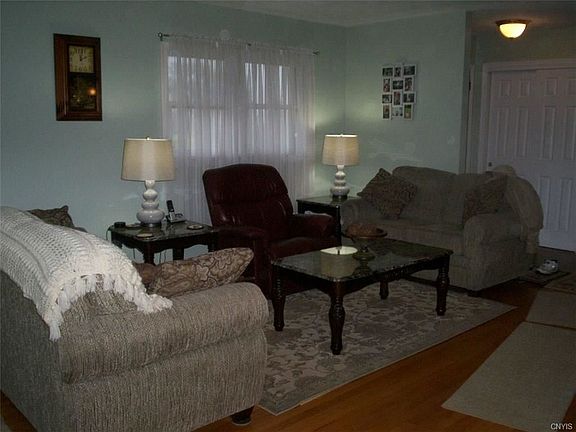 2nd image of 3760 Seneca Tpke