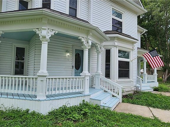 5th image of 607 Main St