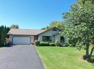 1296 Lake Summerset Rd, Davis, IL 61019