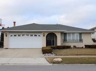 5836 W 101st St, Oak Lawn, IL