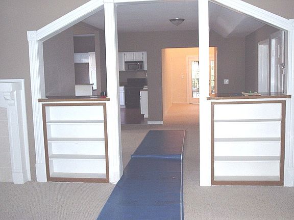 In-formal Living Room & Entrance