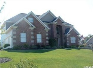 17465 Sawgrass Cir, North Royalton, OH 44133