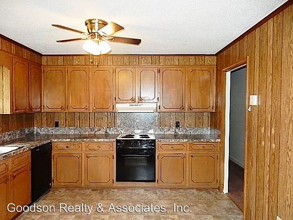 5th image of 225 Rock Creek Dr