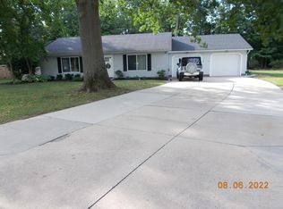 31 Williamsburg Ct, Madison, OH 44057