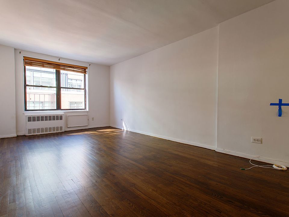 1st image of 165 Christopher St APT 4T