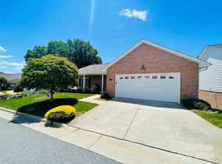1227 Wexford Village Cir NE, Lenoir, NC 28645