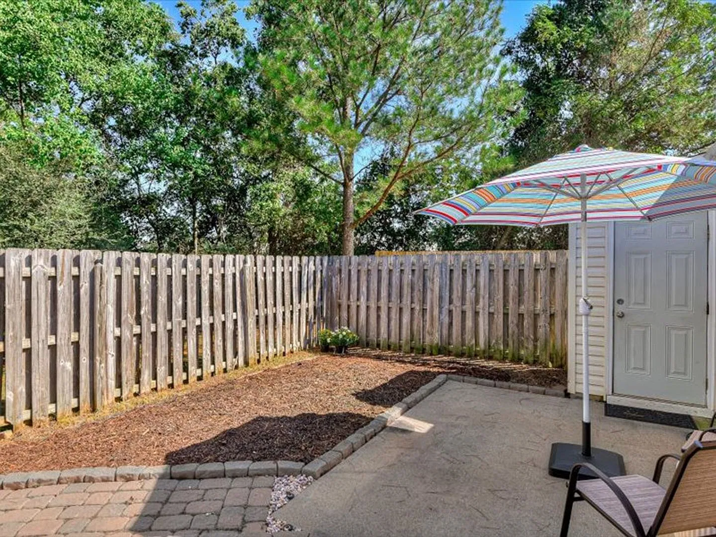 Now Available! - 41 Leigh Place — Photo 3