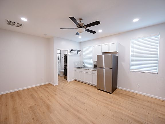 2nd image of 1270 W Carlsbad Dr #2