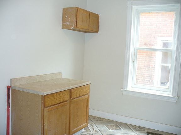 Kitchen (photo 2)