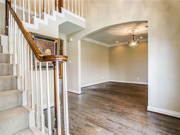 2nd image of 102 Belmont Place Cir