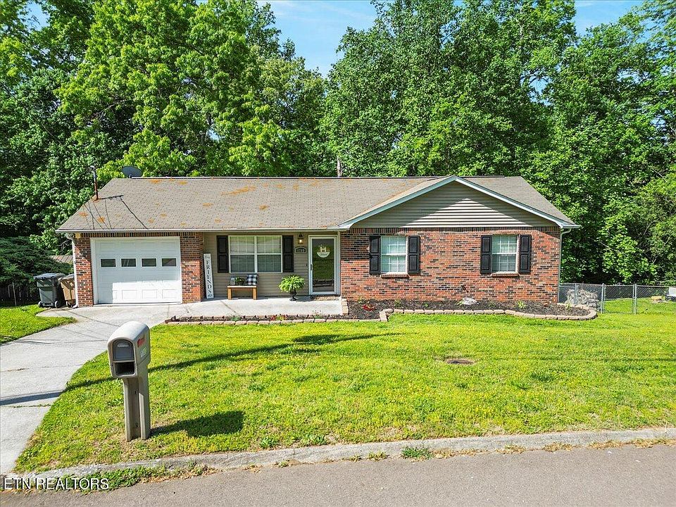 1st image of 1700 Sundrop Dr