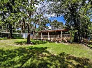 17 Pine Wood Dr, Huntsville, TX 77320