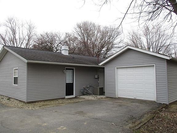 3rd image of 105 Tami Ln