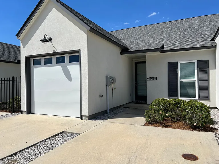 17529 Comfort Blvd — Photo 23