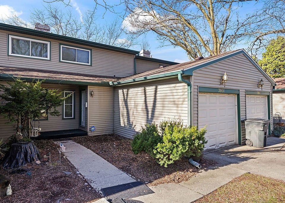 1st image of 3991 Camelot Dr