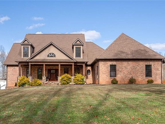 2nd image of 476 Ijames Church Rd