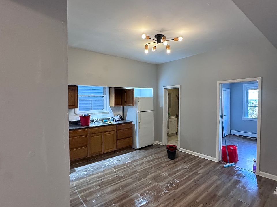 1st image of 54 Stevens Ave #1