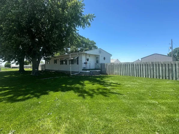 222 S Arthur St, Holdrege, NE 68949