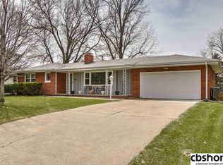 3322 S 107th St, Omaha, NE 68124