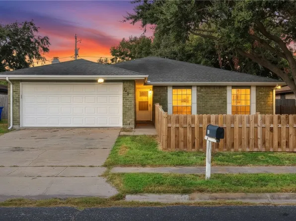 749 Alhambra Dr, Corpus Christi, TX 78418