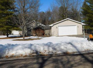 W5112 Pioneer Ct, Shawano, WI 54166