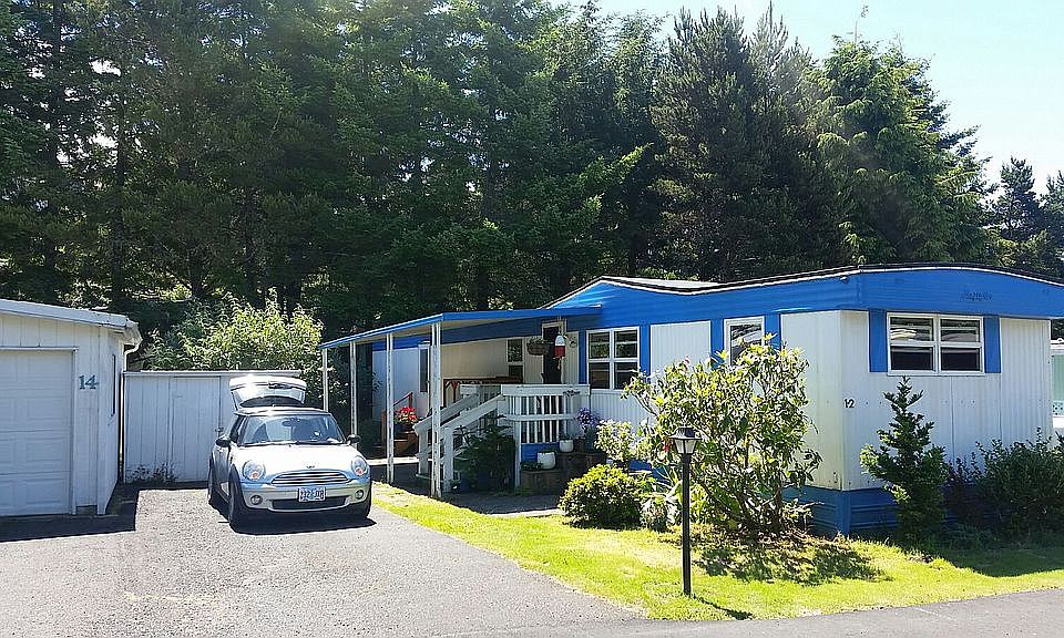 1st image of 923 SE Bay Blvd Unit 12