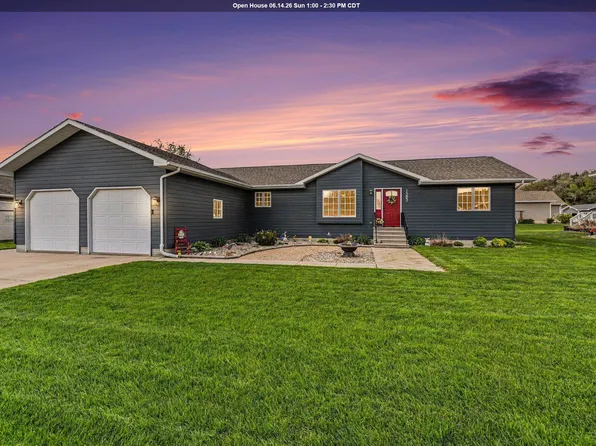 1583 Brandon Dr, Vermillion, SD 57069