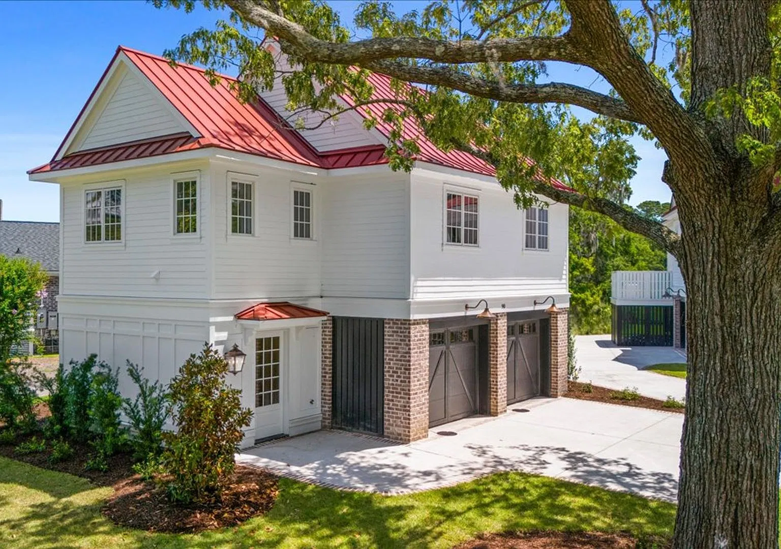 Newly Built Private Studio Home in West Ashley — Photo 1